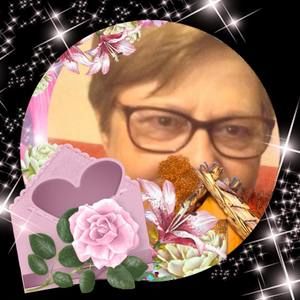 Meet your Posher, Alexandra